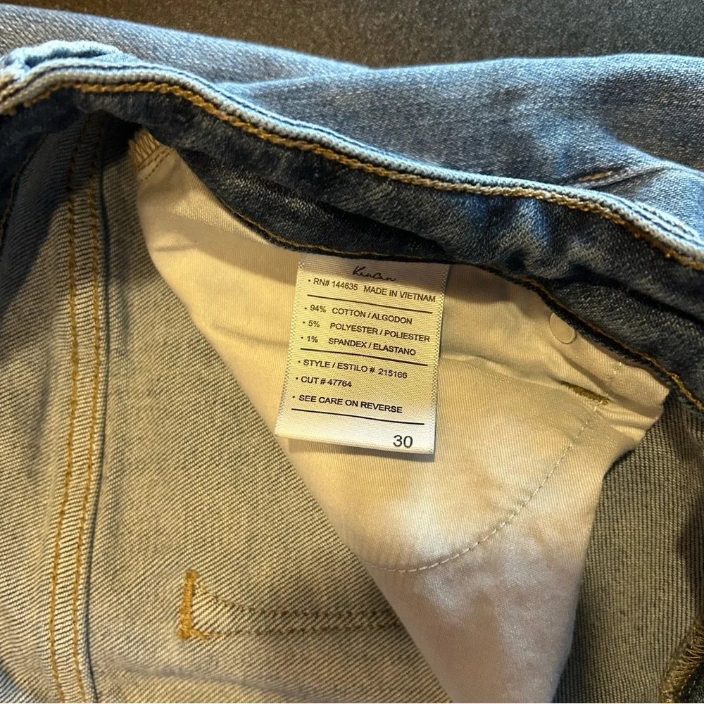 Women’s Kancan Distressed Jeans - Picture 5 of 6